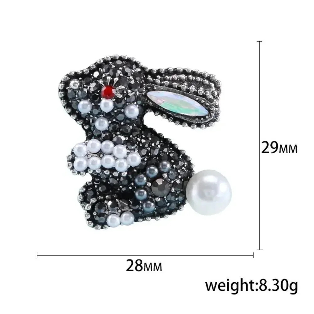 VQ Rabbit Brooch - Picture 4 of 8